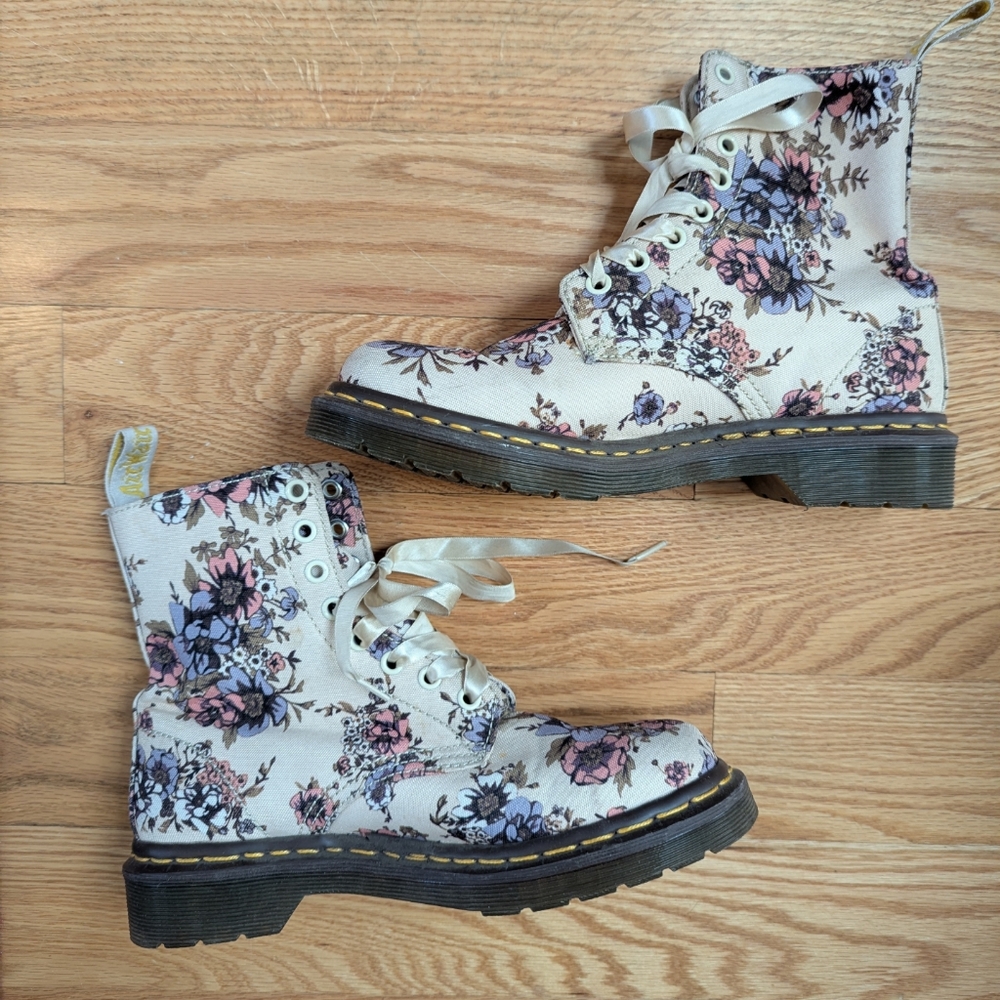 Dr Martens Beckett Floral Canvas Women's Combat Boots With Lace Shoelace 1460